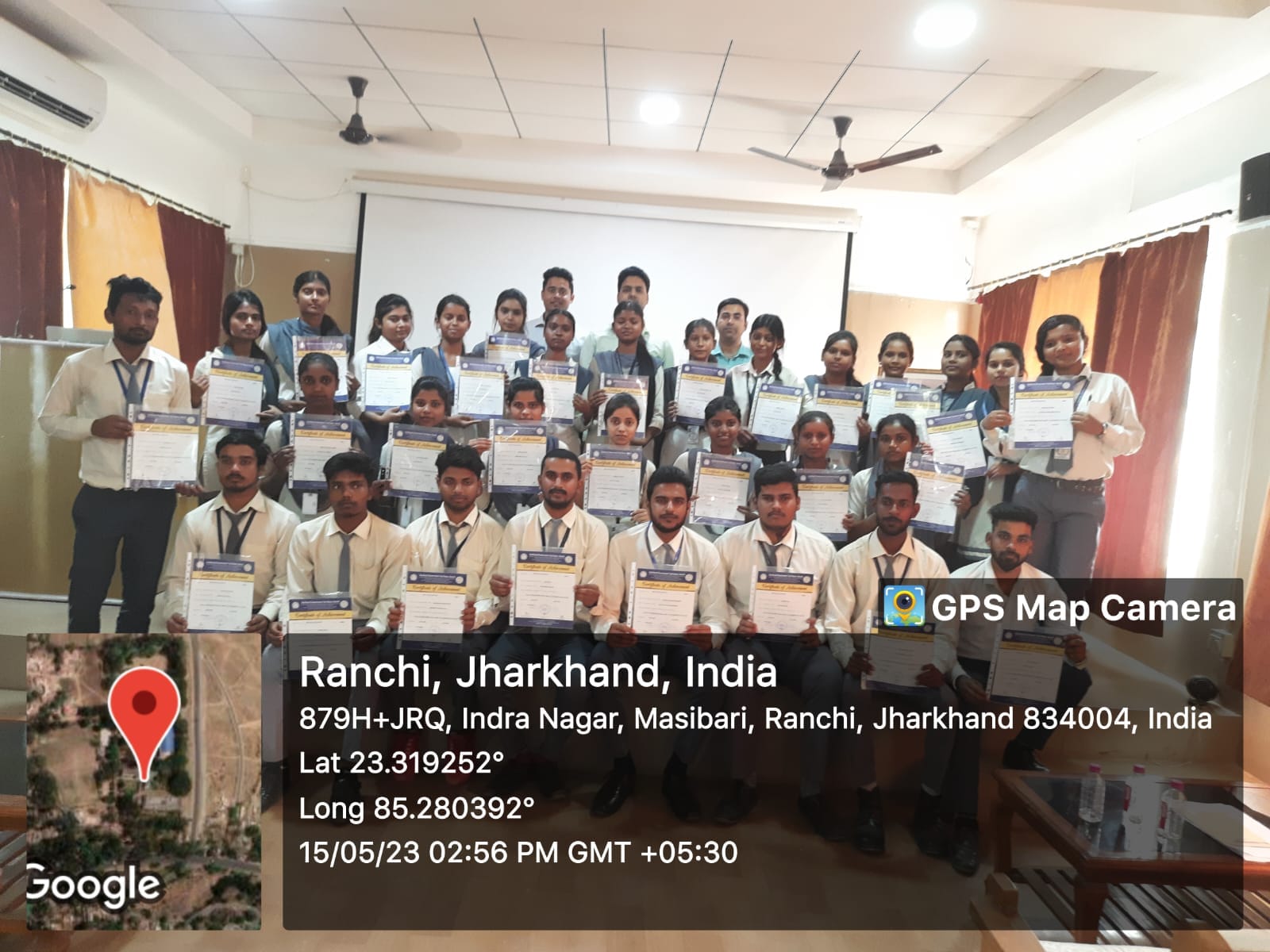 A special certificate distribution ceremony was organized to acknowledge the achievements of our students. During this event, certificates were awarded for two courses: Tally and Karate. 