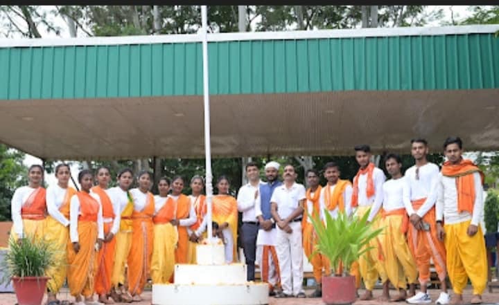 Independence Day was celebrated with gaiety and patriotic fervour at Yogoda Satsanga Mahavidyalaya.