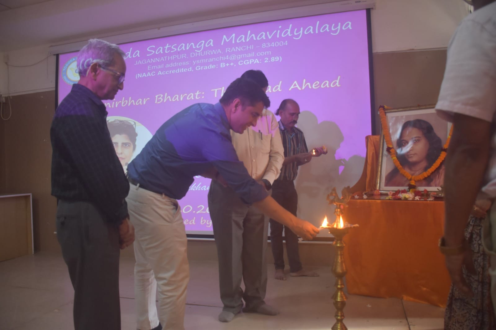 The IQAC organized an insightful session titled- Atmanirbhar Bharat: The Road Ahead.