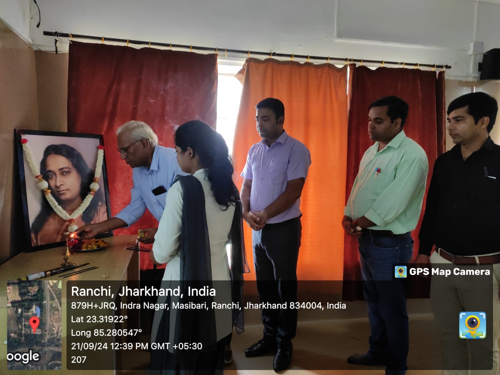 Hindi festival was celebrated by the Hindi department. Dr. Pr. K. Jha, H.O.D. Hindi, threw light in detail on the history, current status, and global future of the official language Hindi.
