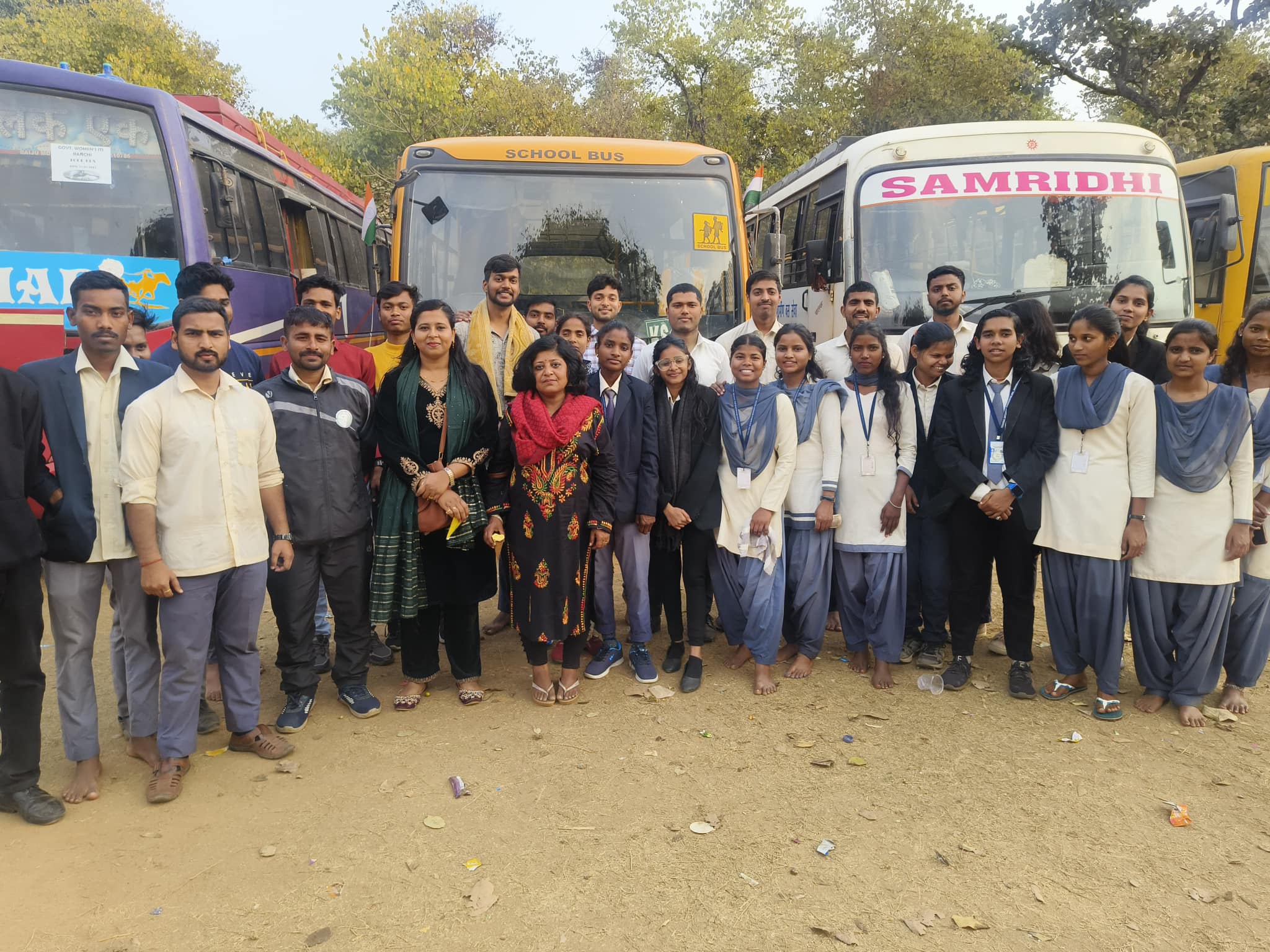 The Department of Economics, accompanied by three faculty members, conducted a field study at Chanchala Gagh, Khunti district.