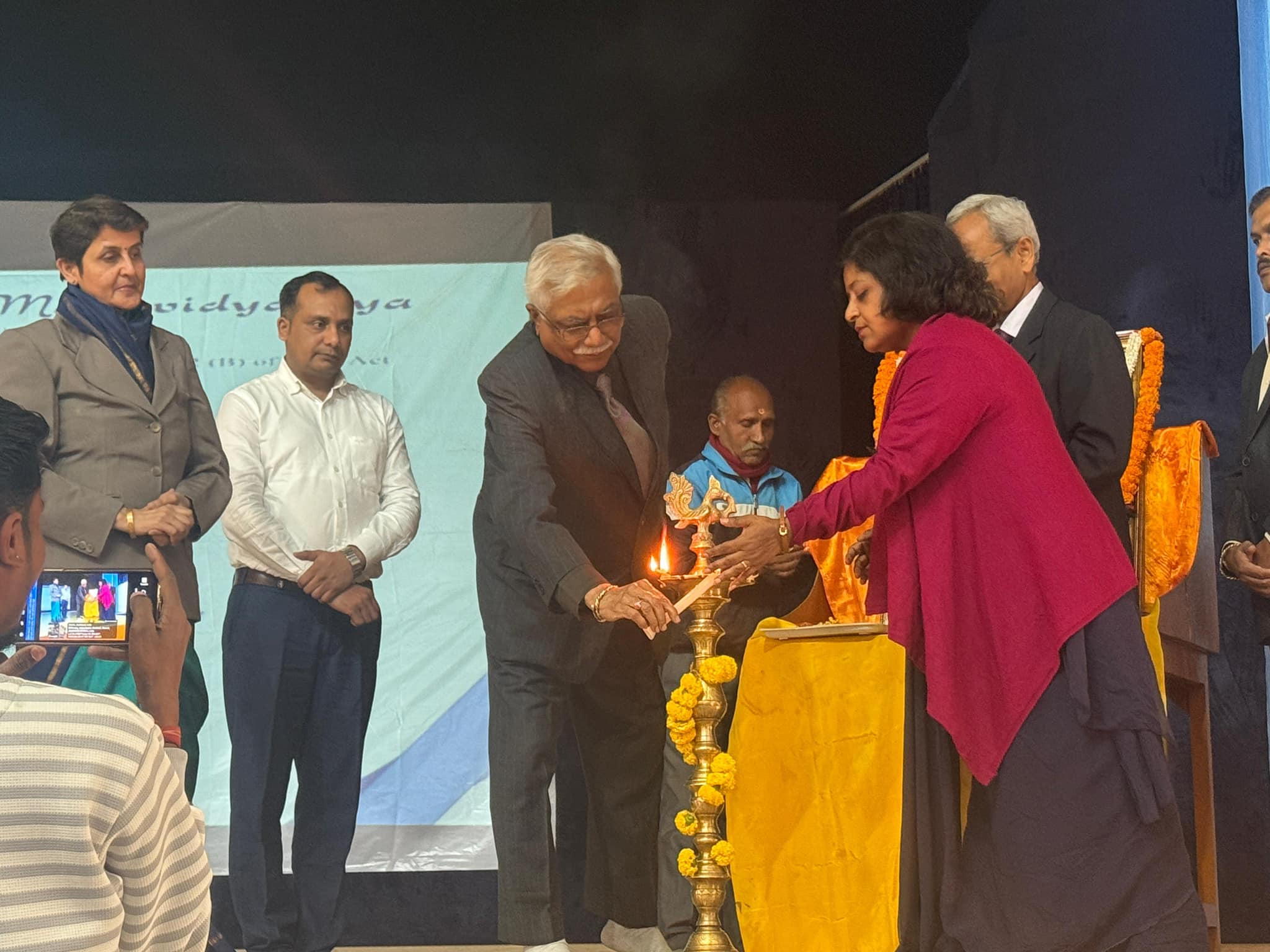 Dr. Vinita Sahay, Director of IIM Bodh Gaya, addressed  the students of YSM, sharing profound insights on life management, goal-setting, and strategies to stay focused in an age dominated by distractions.