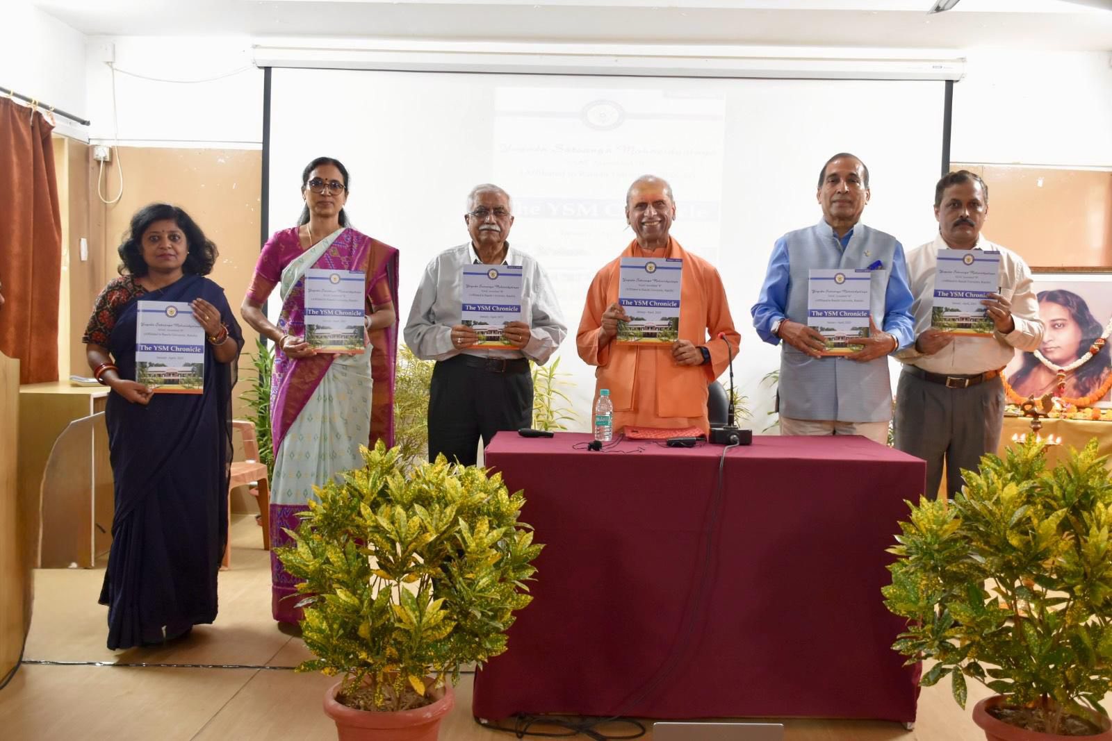 In the Gyanodaya Lecture Series, Swami Sudhananda Giri delivered an inspiring lecture on *Mental Engineering: Developing the Powers of the Mind.*