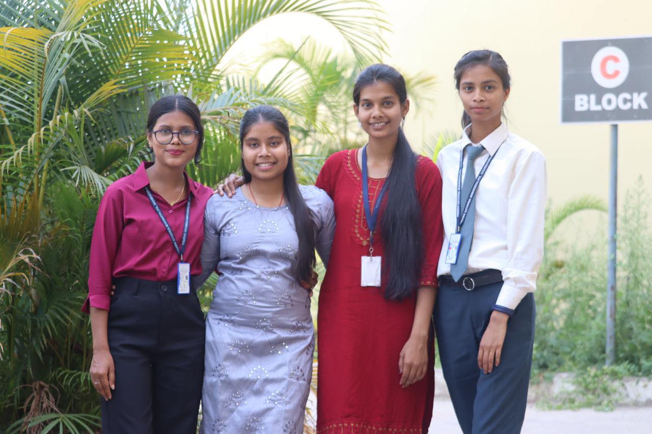 YSM Students Participate in Ranchi University Inter- College Poetry Event