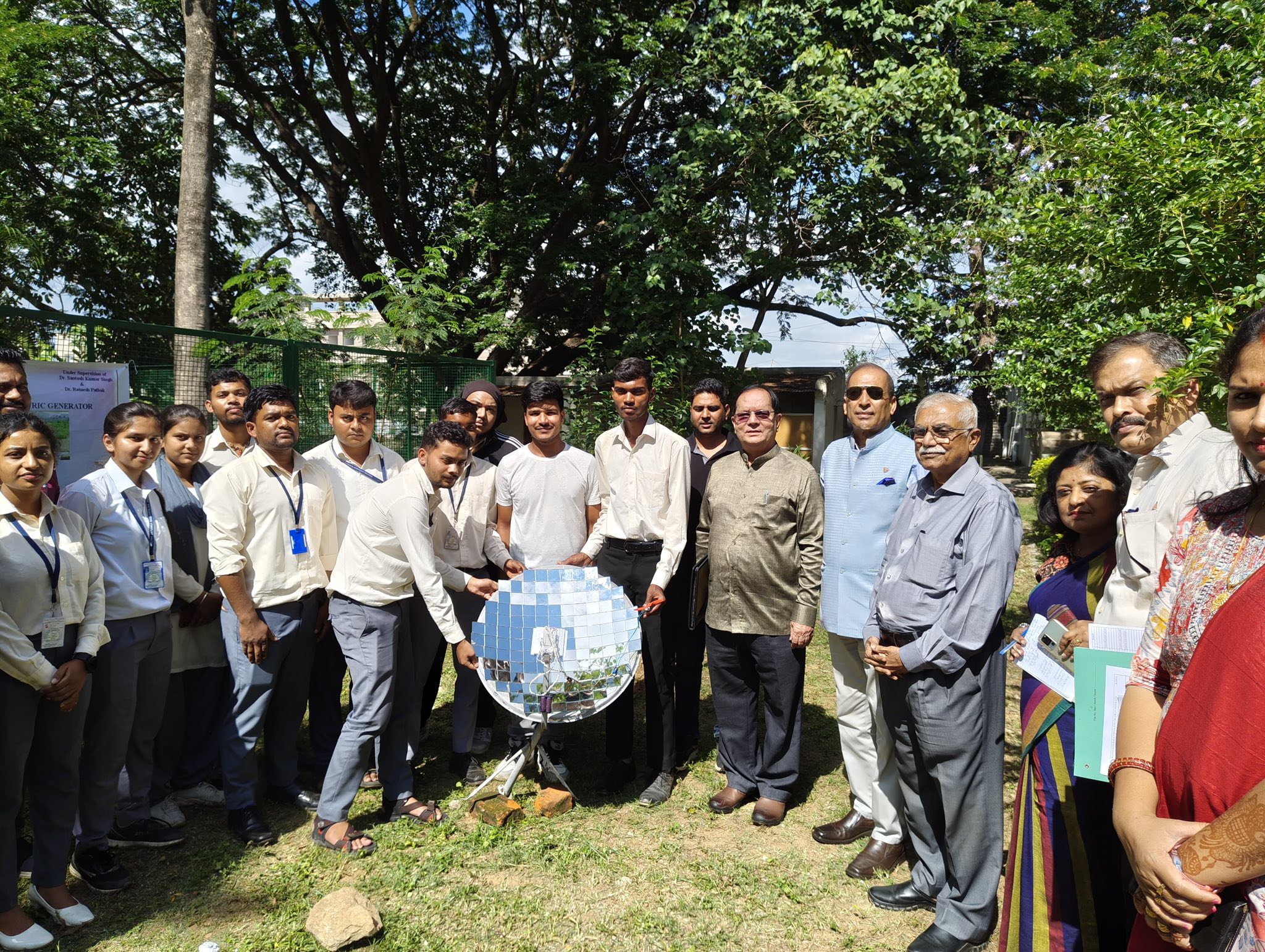 Students of the Department of Physics have successfully designed a model to convert solar thermal energy into electrical energy under the supervision and guidance. 