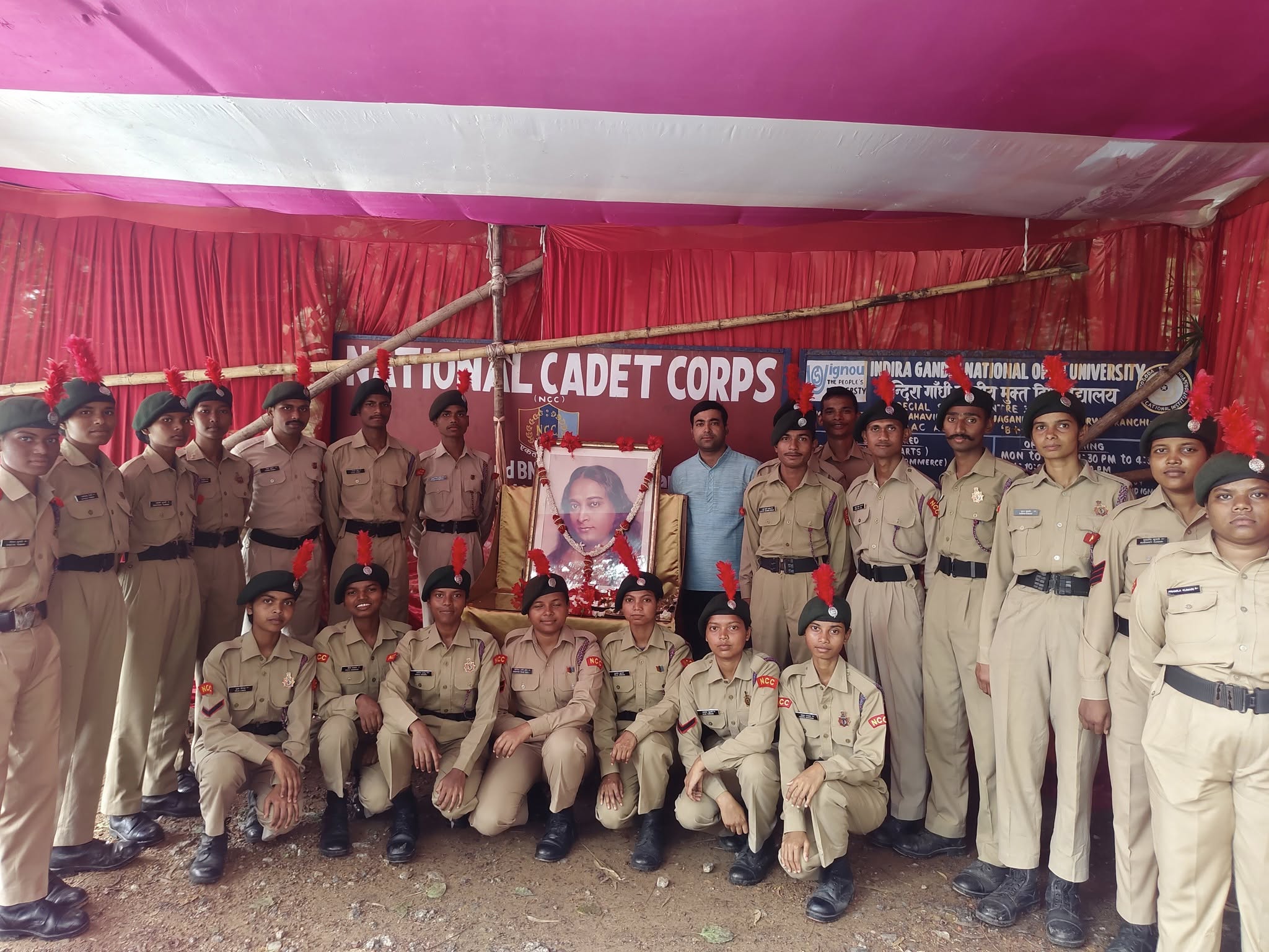 On the auspicious occasion of the commencement of the Rath Yatra, YSM set up a dedicated service stall for devotees. The NCC cadets of the college, in collaboration with college staff, actively participated by offering drinking water and light refreshment