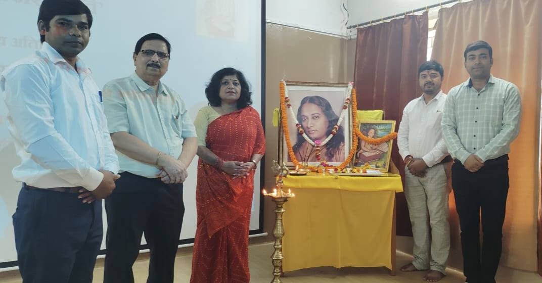 *The Tulsi Remembrance Festival* was celebrated under the joint aegis of the Hindi Department, Hindi Sahitya Parishad, and IQAC in the seminar hall of Yogoda Satsanga Mahavidyalaya.